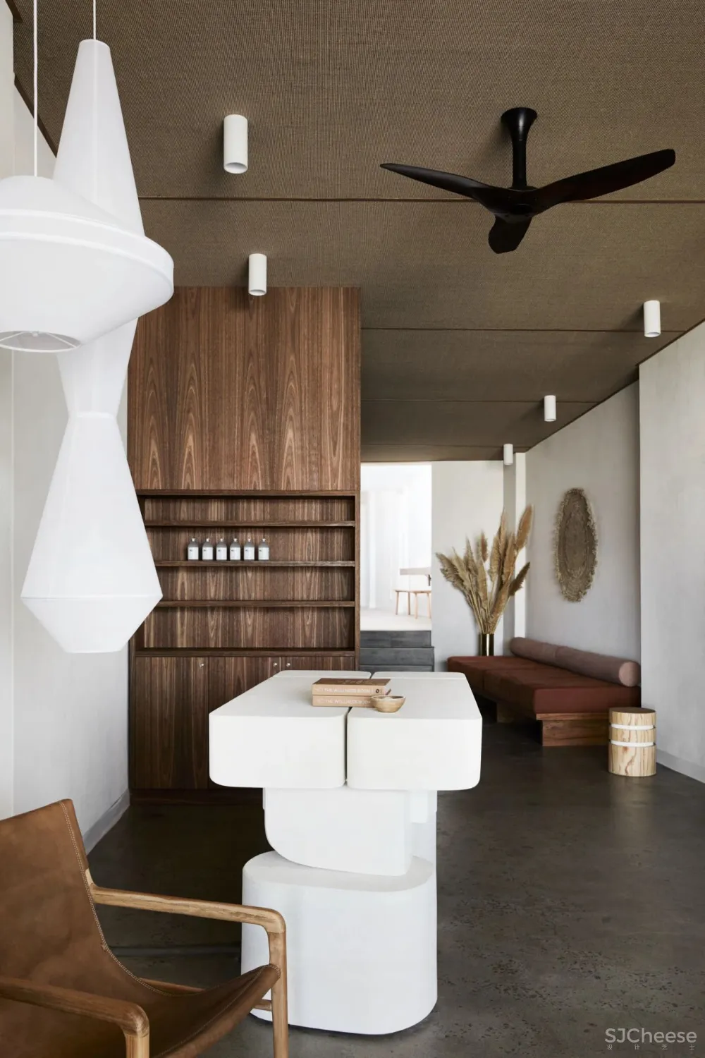 Golden|永恆感渴望的啟發