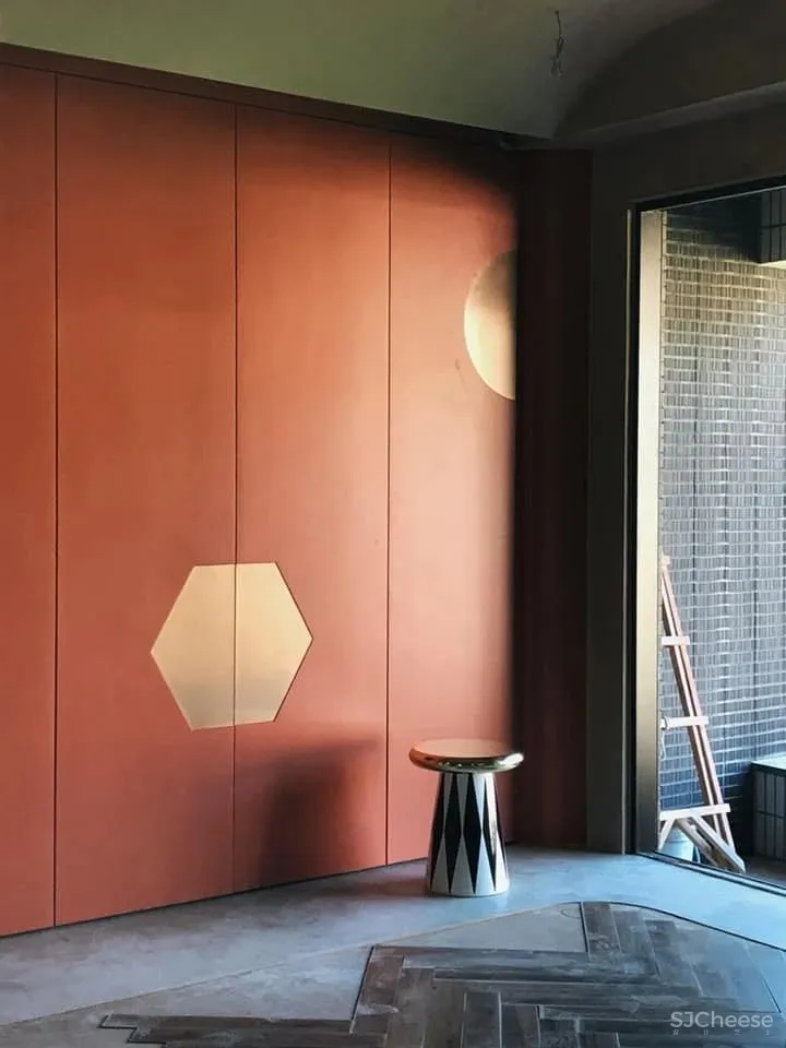 餐厅秒变大沙发,132㎡ 使用空间多一倍