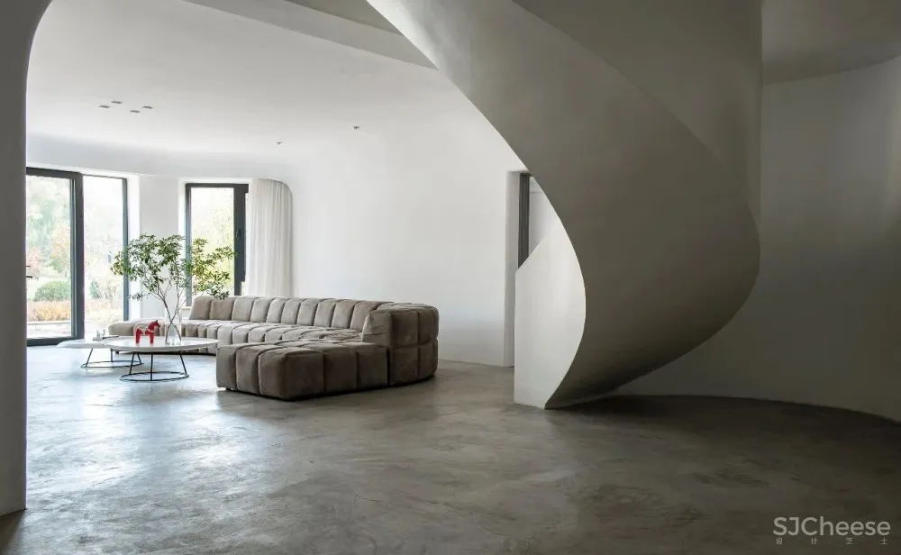 一座没有直线的居所