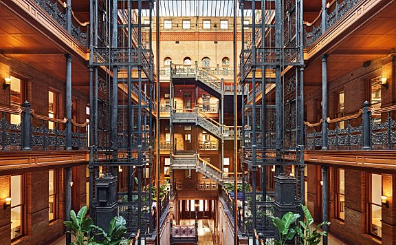 DesignAgency | NeueHouse , 现代创新的办公空间