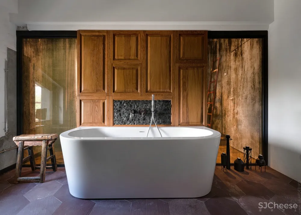 极具色彩感的工业居所!