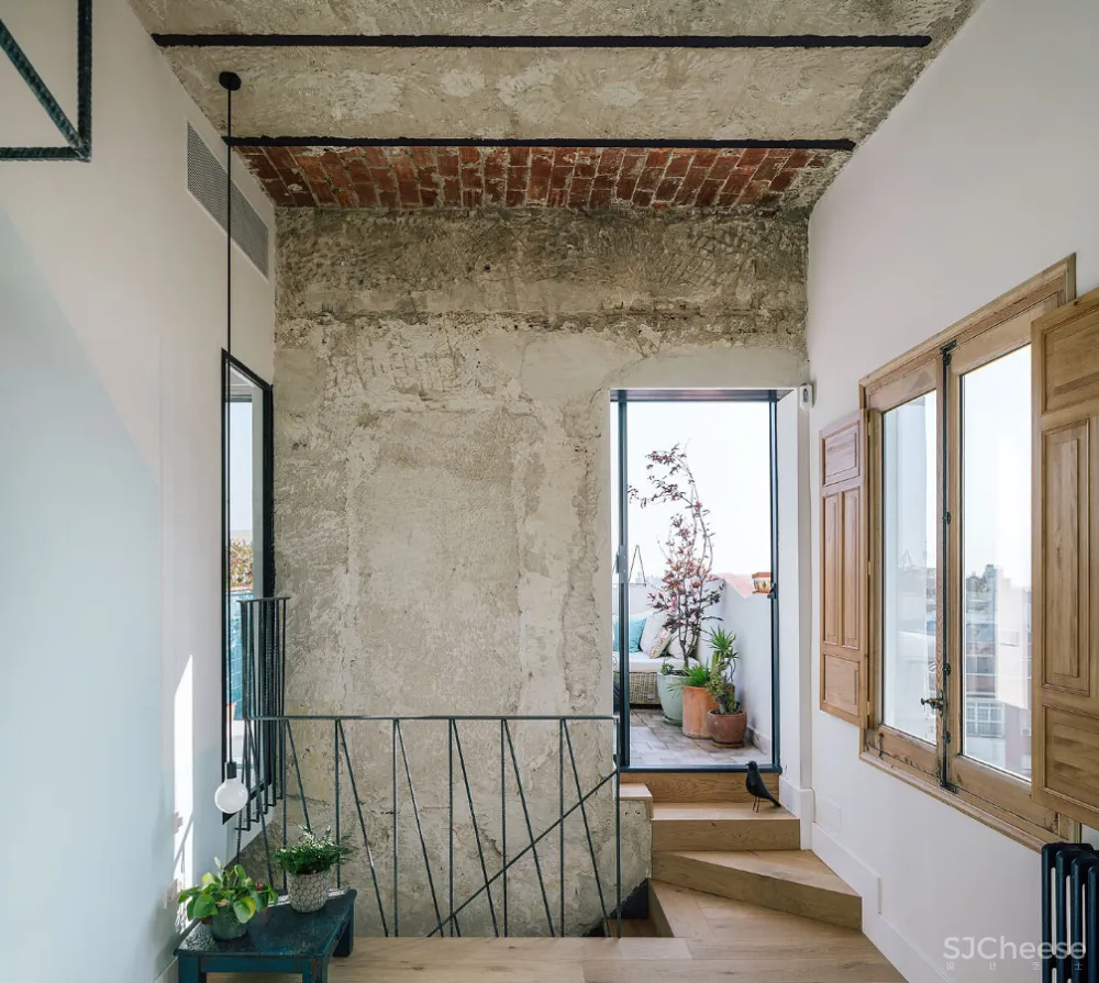 冲凉时俯瞰城市美景？这个穹顶之下的住宅有点狂野