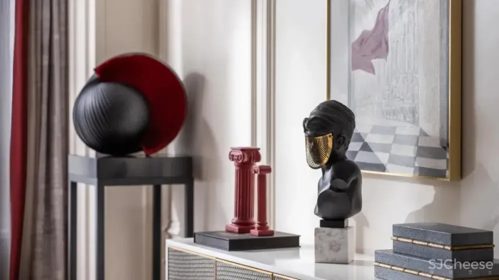 冷元宝新作 惊艳中国红,时尚新古典