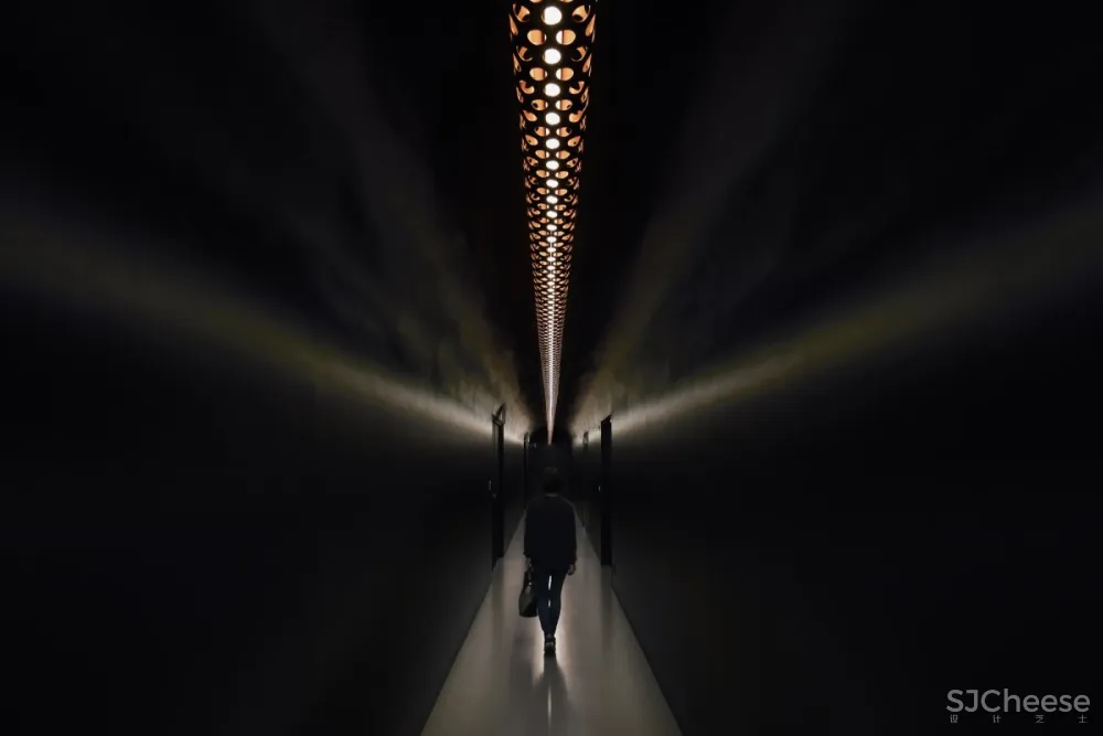 Naruse Inokuma | Nine Hours Capsule Hotel , 日本传统太空舱旅馆