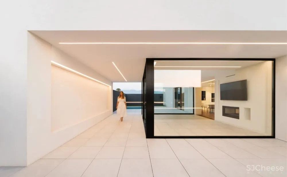 极简白 空灵唯美的纯粹美感