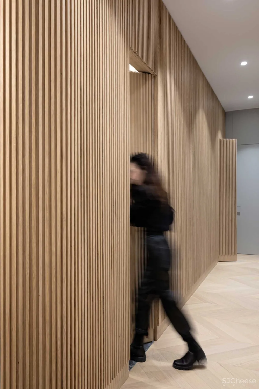 Autori | Apartment O , 优雅知性的极简住宅