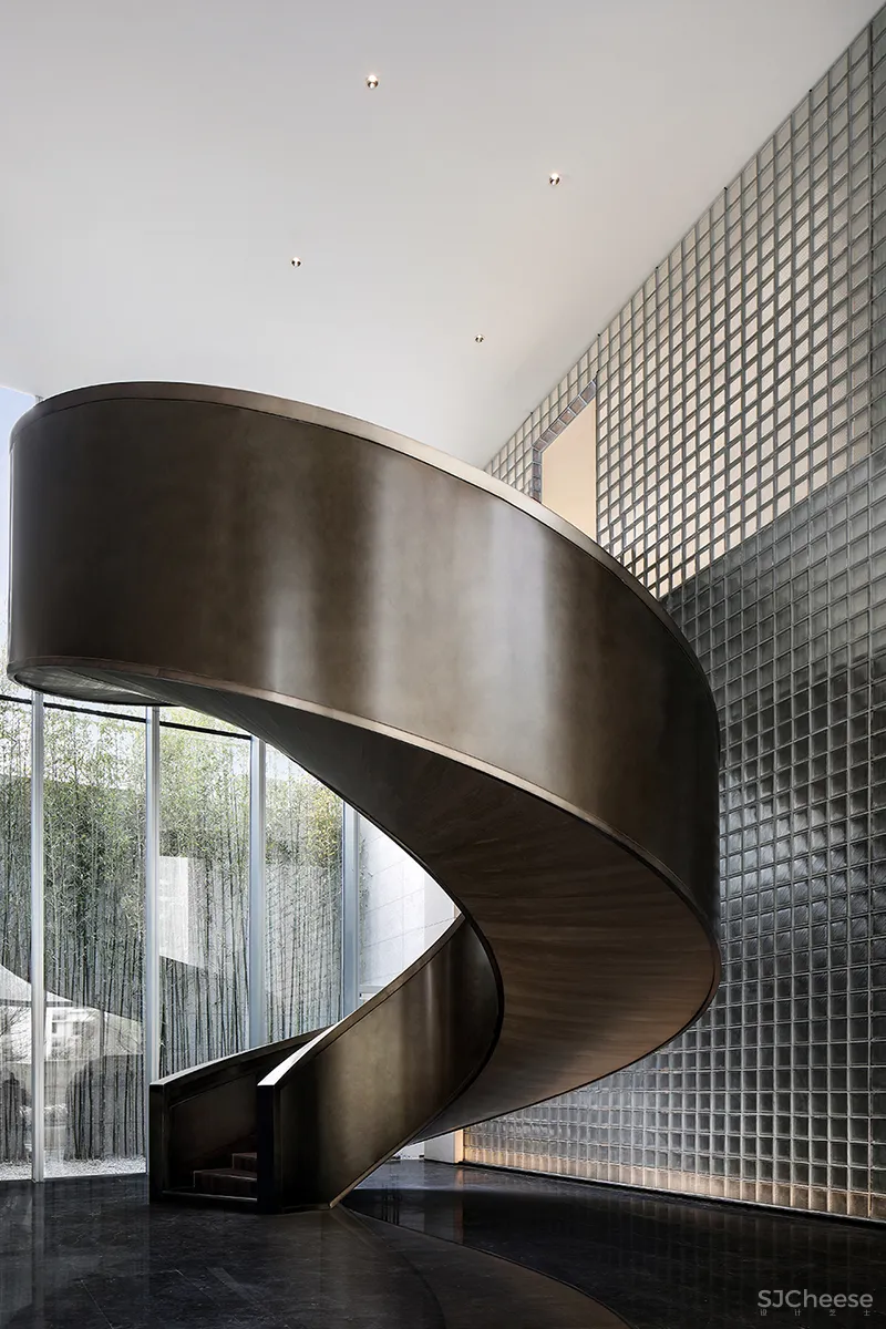 CCD.郑中新作 广州「保利·拾光年」售楼处 效果图和实景照片