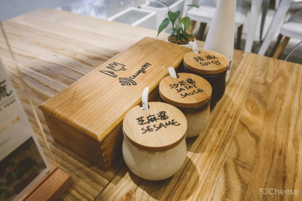 麻辣烫店倒闭,文艺青年用自己160m²的家逆袭,自由流浪的感觉太好了!