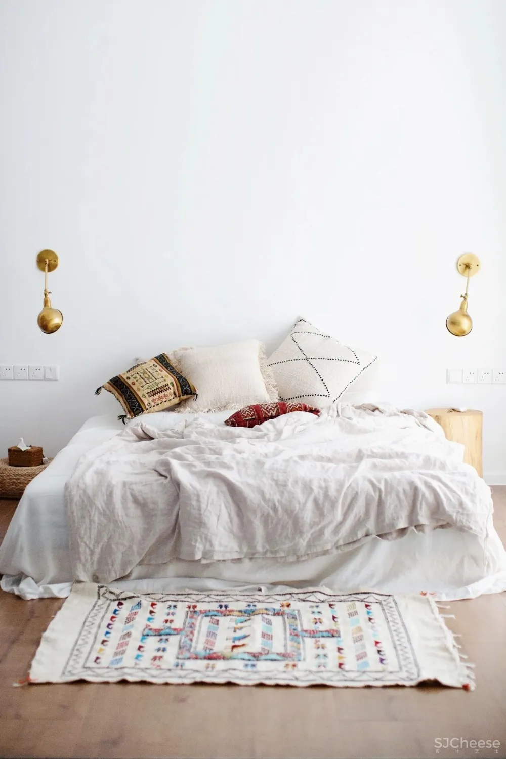 麻辣烫店倒闭,文艺青年用自己160m²的家逆袭,自由流浪的感觉太好了!