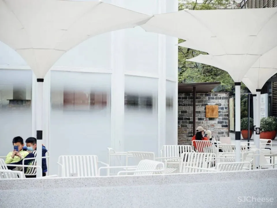 新作 空间中的“磁场” 方庭书店，成都 A9A建筑设计事务所