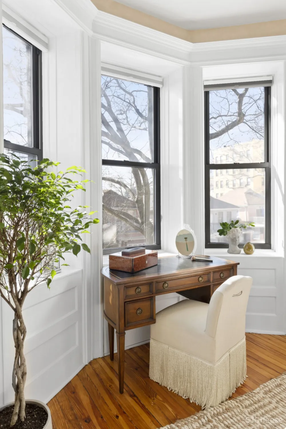 Brownstone Voyer | Victorian Style Townhouse , 现代华丽的古典元素