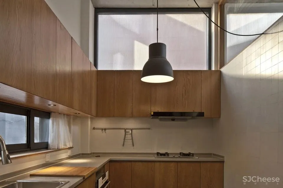 新作 联排住宅的创意改造 缝中之家,北京 察社办公室