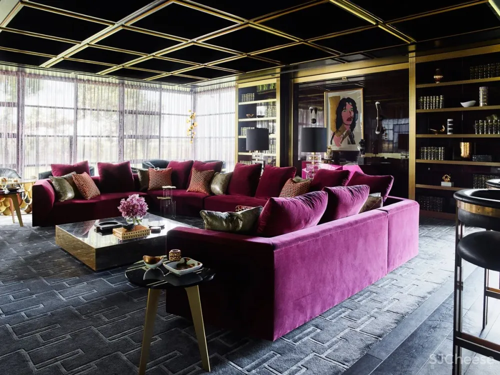 乡村别墅的大胆都市风，堪称黄铜设计典范