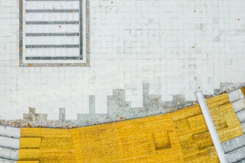 乡下有块地就能建造梦想家?让这个“玩乐队”的建筑师告诉你有多难