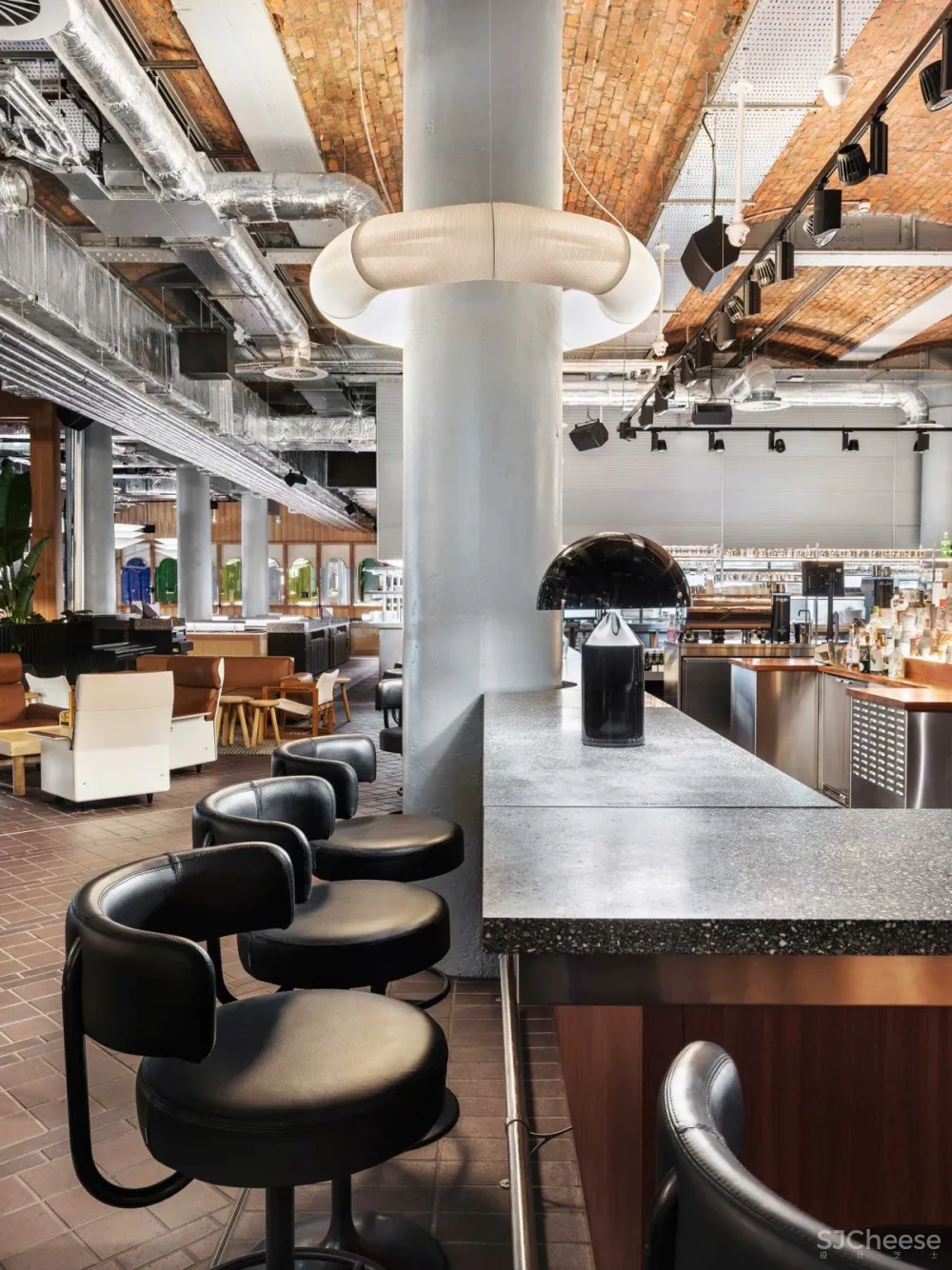 Love Is Enough | Manchester Restaurant , 充满活力的餐饮空间