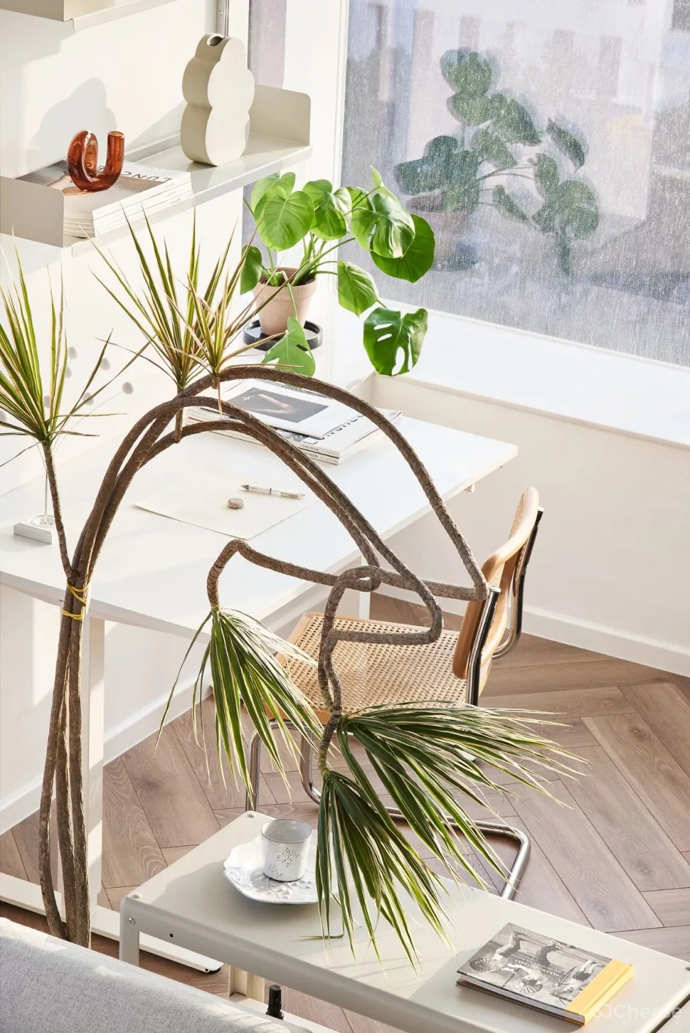 58㎡小家的L型玻璃幕墙,让小房也能拥有180°豪华夜景