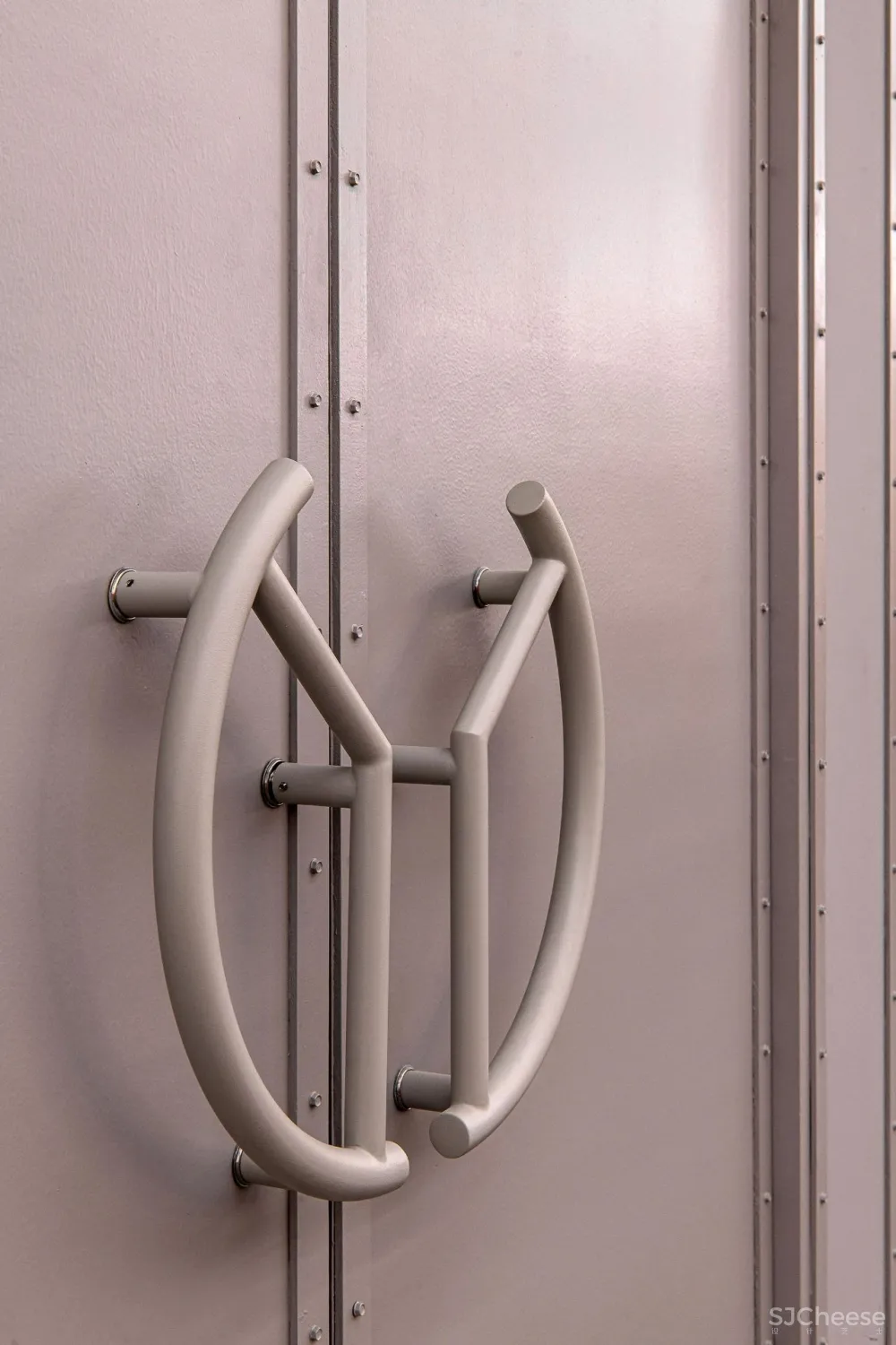 旧机场惊艳变身潮味办公室,上班也要有幸福感!