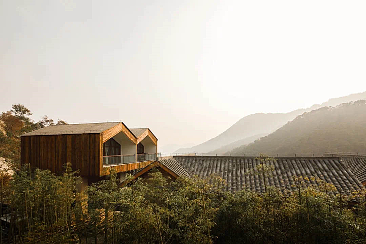 乡下有块地就能建造梦想家？让这个“玩乐队”的建筑师告诉你有多难