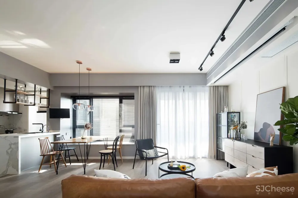 其实女人的要求并不高，只需要这样一个温馨的家就够了。