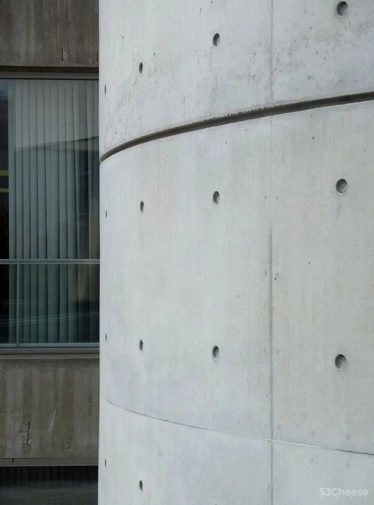 安藤忠雄丨清水混凝土诗人