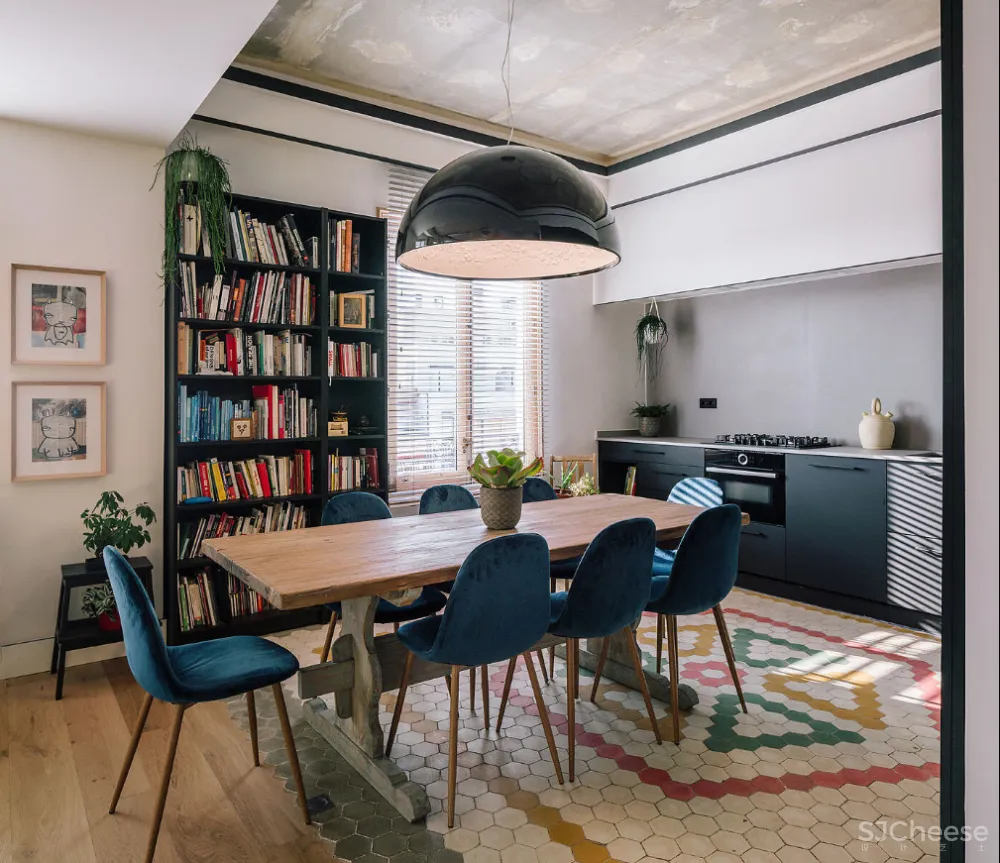 冲凉时俯瞰城市美景？这个穹顶之下的住宅有点狂野