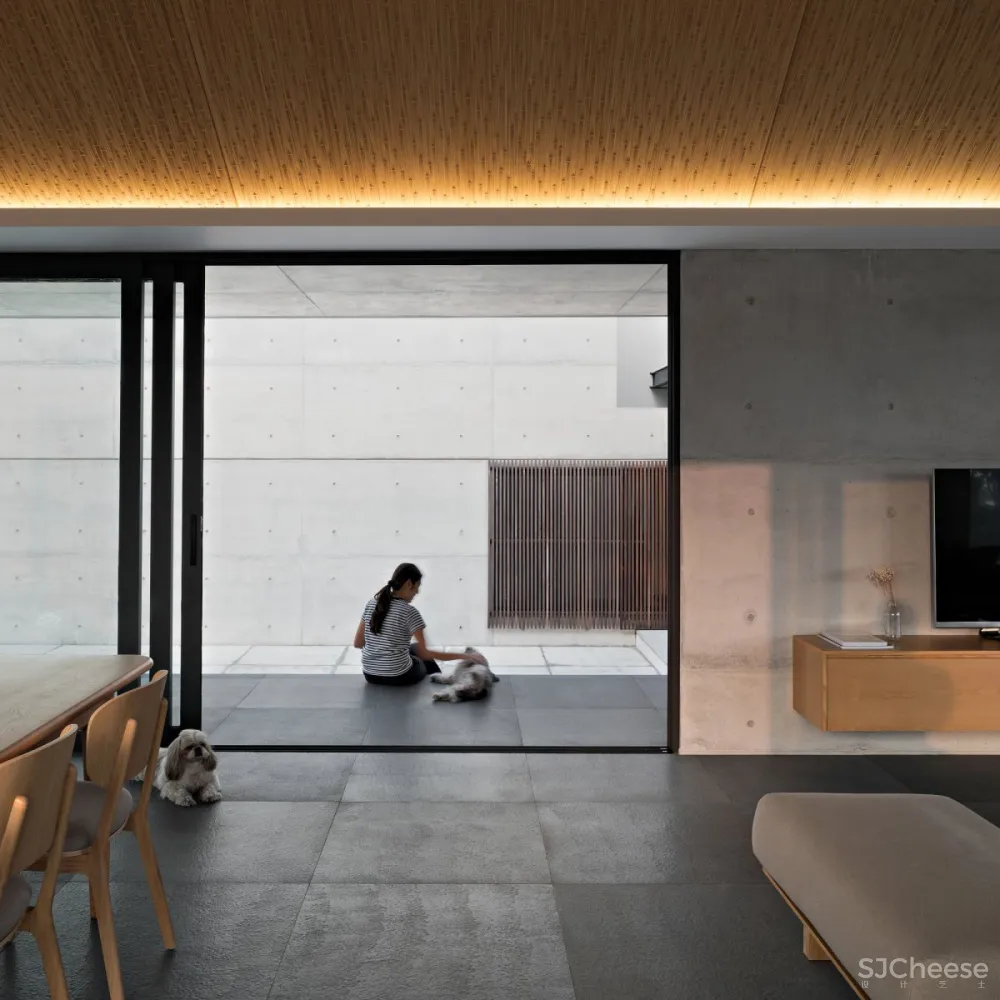 Pranala Associates | Iyashi House , 现代混凝土景观别墅