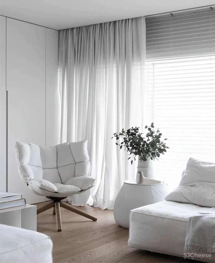 将色彩运用到极致，时髦灵动下非黑即白的男女公寓