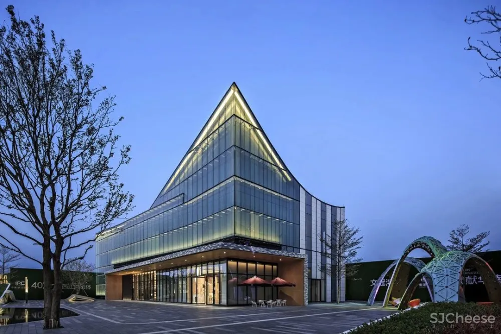 中南置业佛山滨江国际销售中心