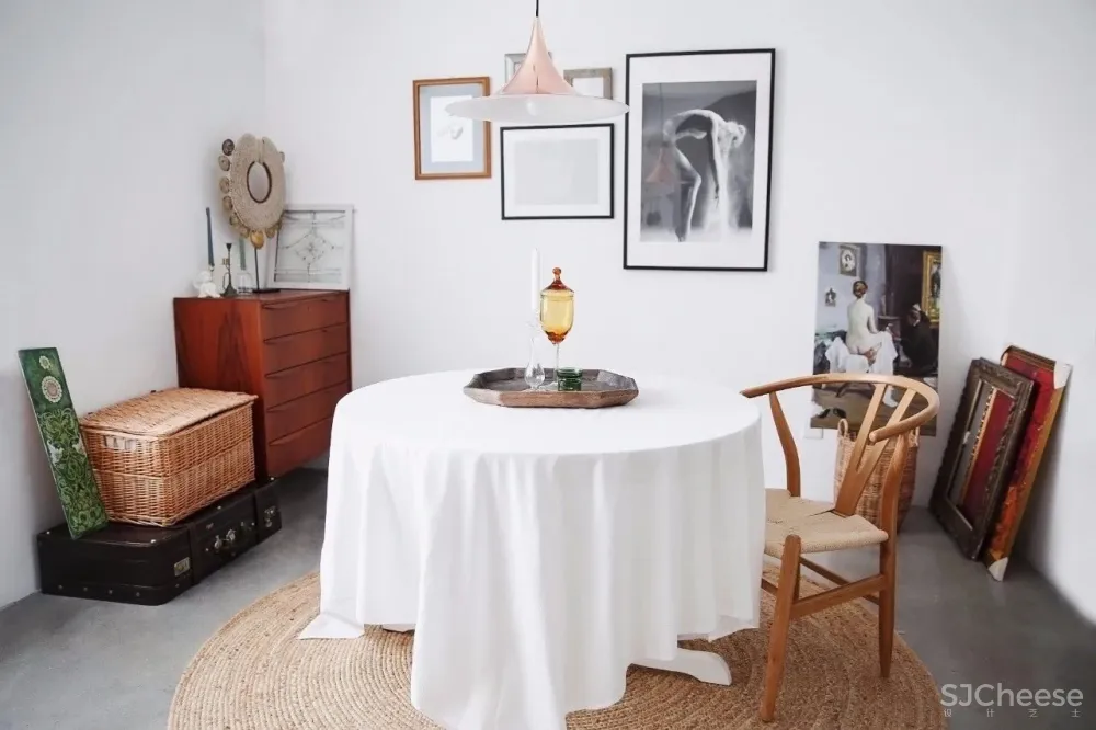 麻辣烫店倒闭,文艺青年用自己160m²的家逆袭,自由流浪的感觉太好了!