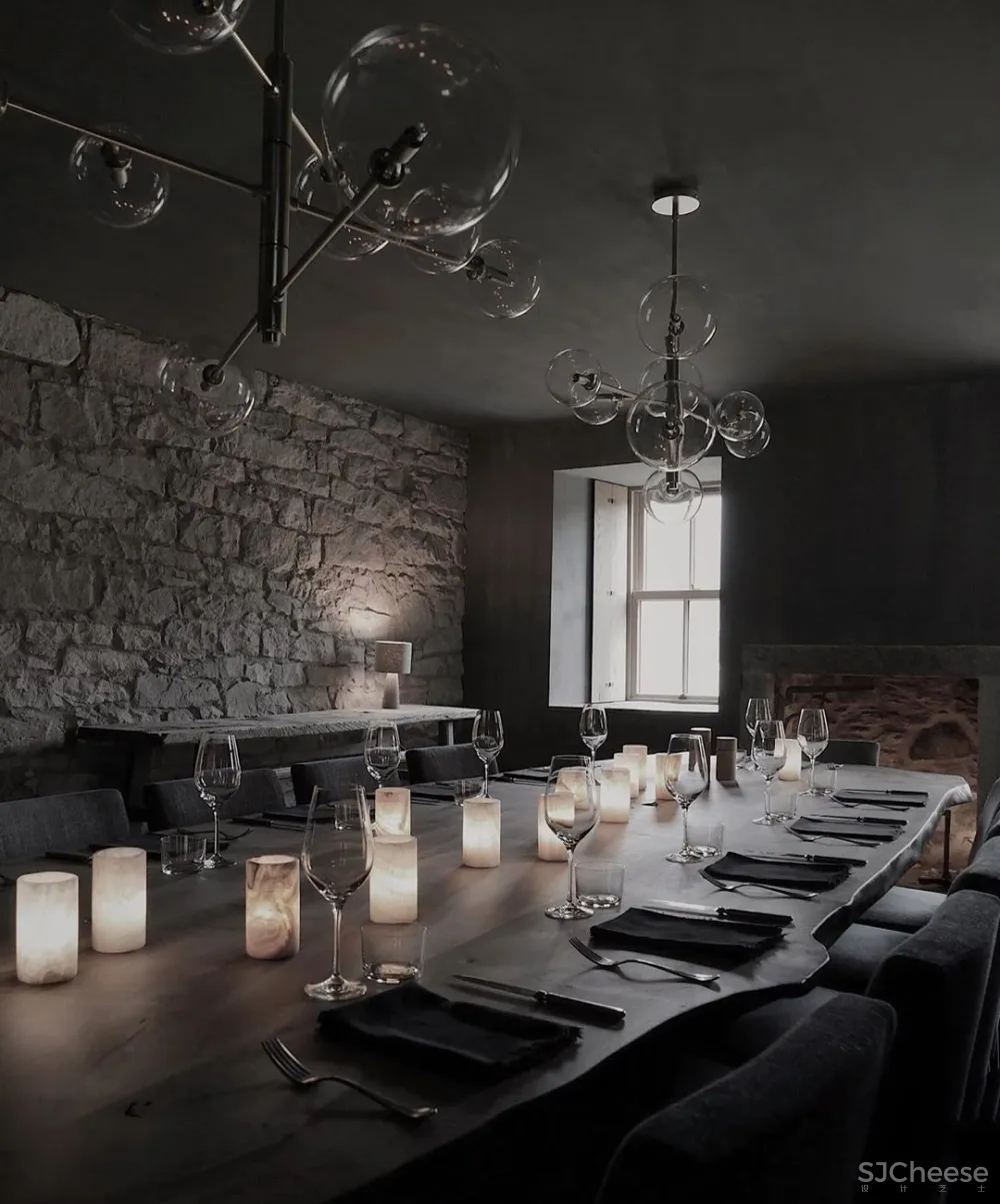 维多利亚女王的狩猎小屋,被Axel Vervoordt 徒弟改造成侘寂酒店