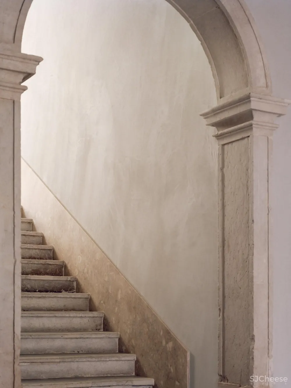 House Of Grey | Armadillo&Co Showroom , 朴实低调的极简展厅