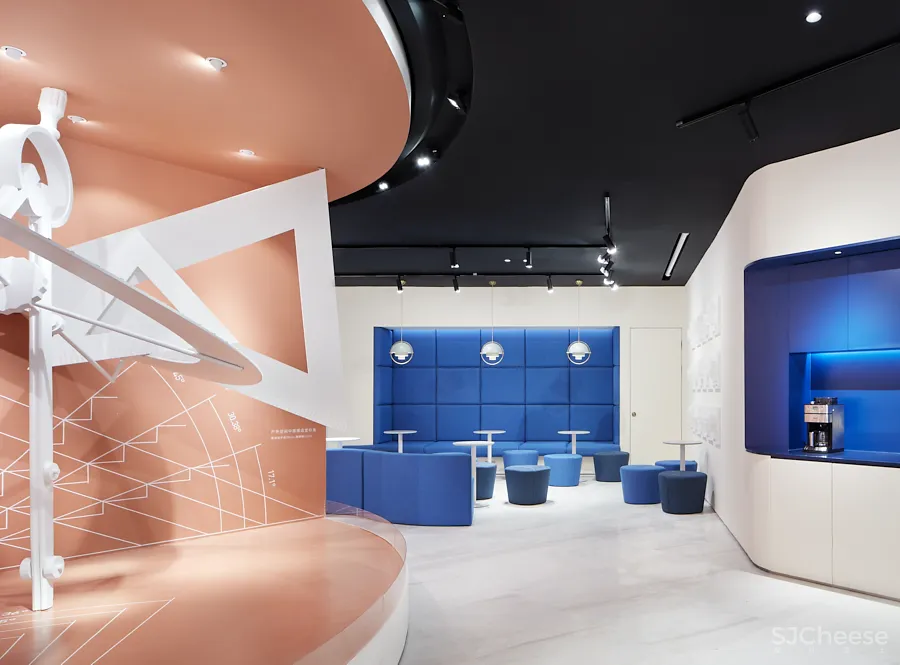 “全能设计师”郑铮和他的多元设计秘诀