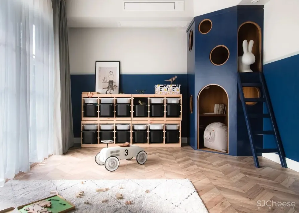 双人树屋、梯下“游戏盒”，还有攀爬架...这么装，无论家里几个娃都能轻松搞定！