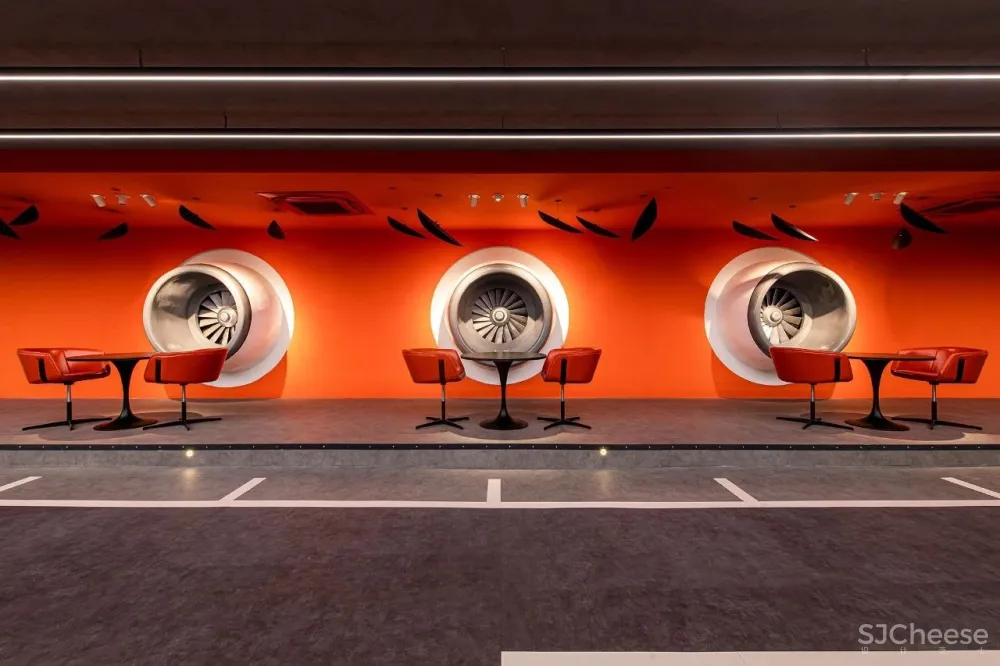 旧机场惊艳变身潮味办公室,上班也要有幸福感!