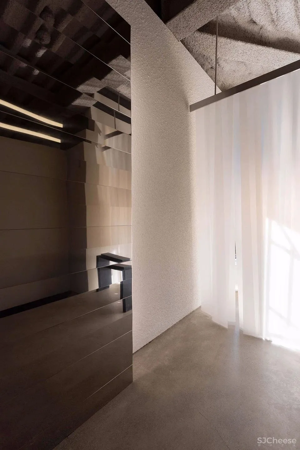 Andersson Bell 韩国 Creative Studio Unravel