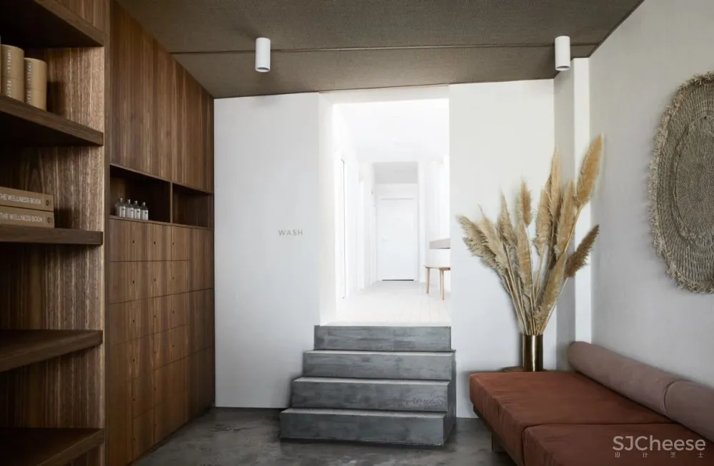 Golden|永恆感渴望的啟發