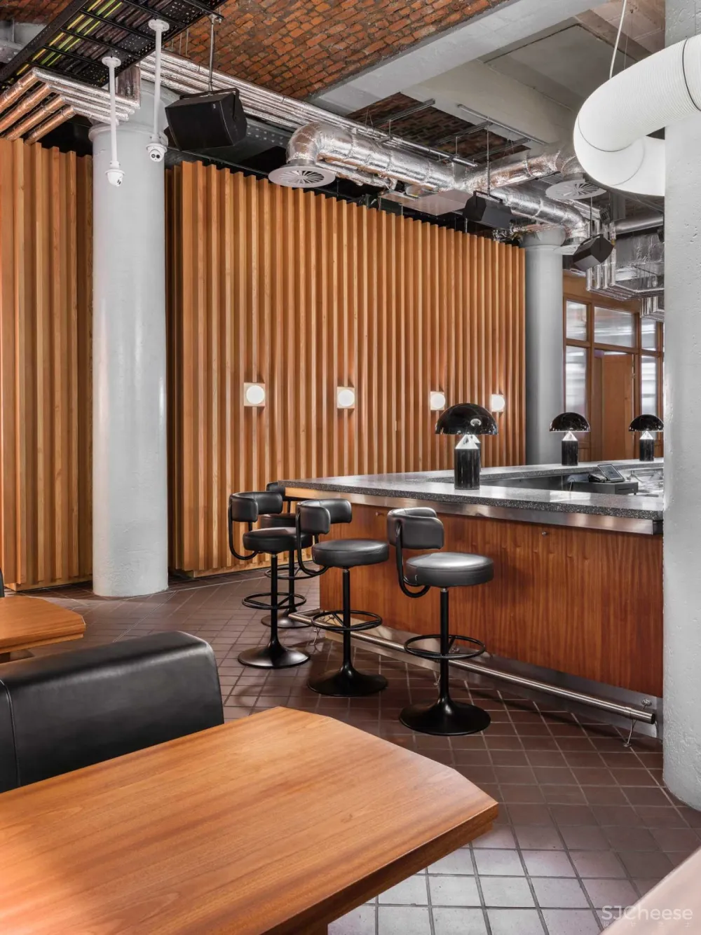 Love Is Enough | Manchester Restaurant , 充满活力的餐饮空间