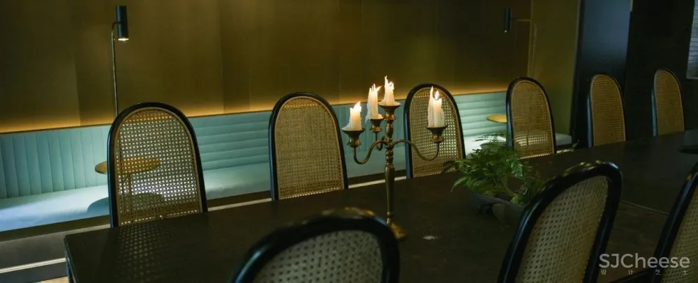 在日常的阴翳中,安然歇憩