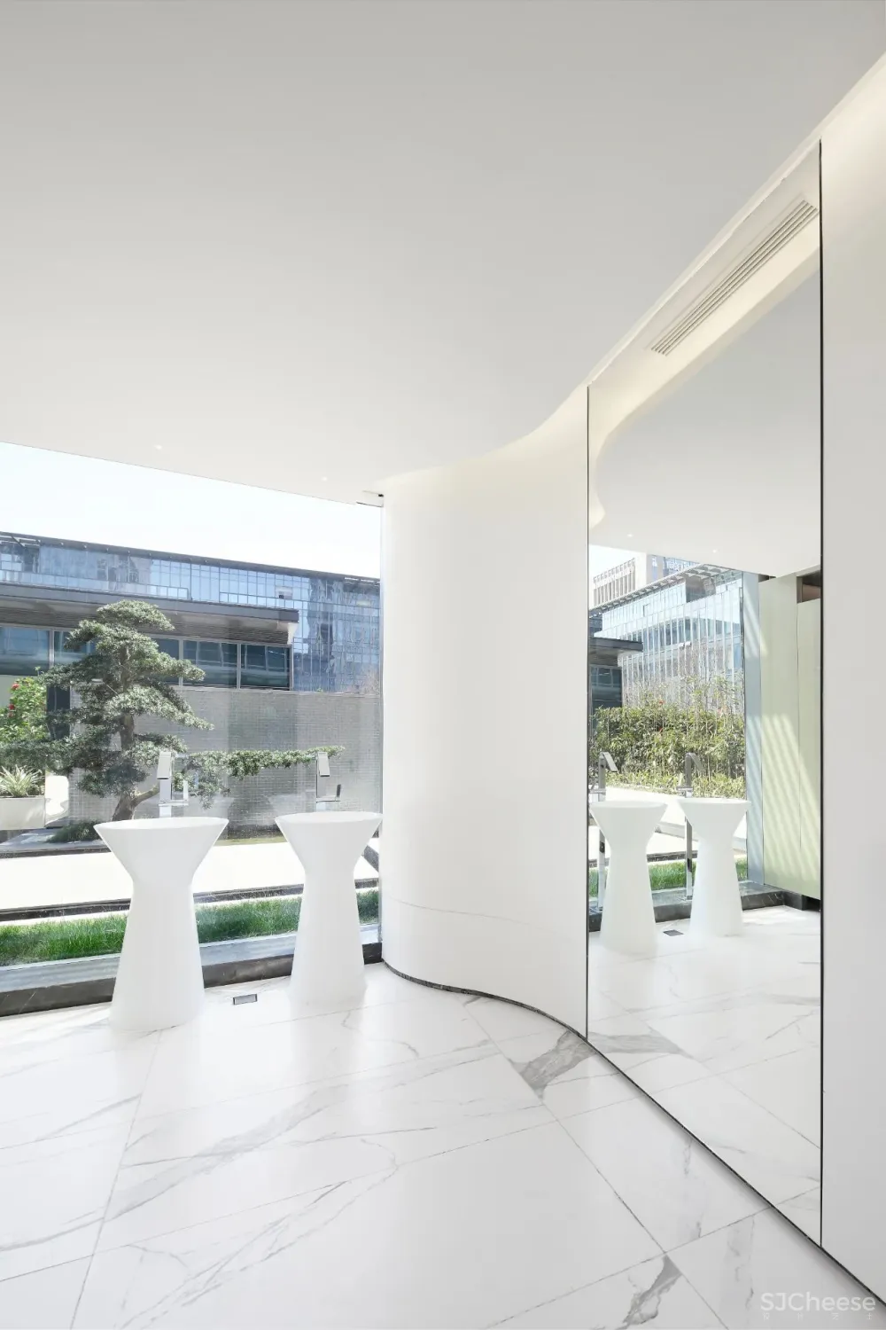 打破传统设计,开启超凡未来感的视觉享受!