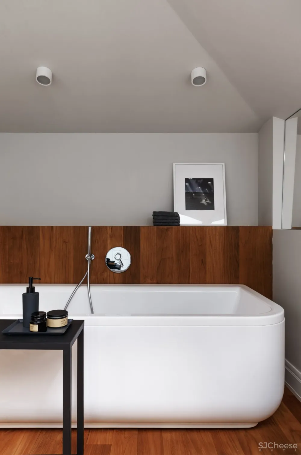 Nido Interiors | MKS , 鲜明的艺术色彩住宅