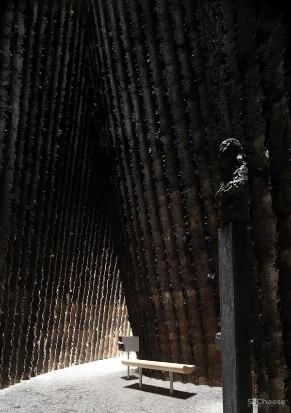 一群村民和一位建筑大师,完成了一个令无数人朝圣的建筑