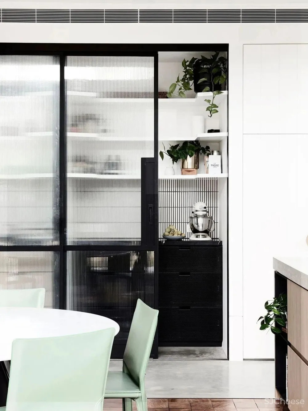 精致优雅别墅， 知性美的另一种打开方式！