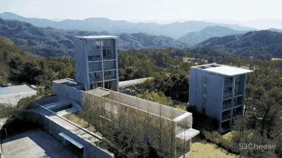 安藤忠雄雪藏17年的神秘作品被改造成酒店,供客人裸泳