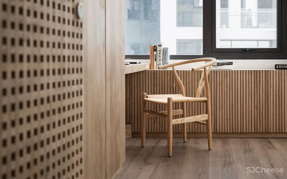 130㎡ 用 2.9 万块木头做墙饰,这设计太抢眼!