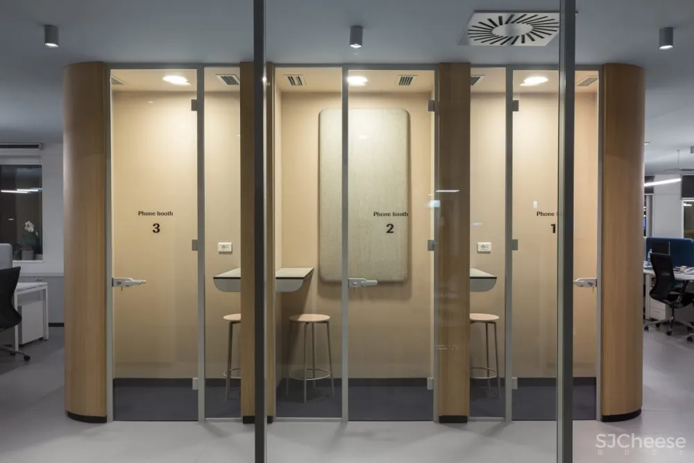 Autori | Roche Offfice , 现代舒适的办公空间