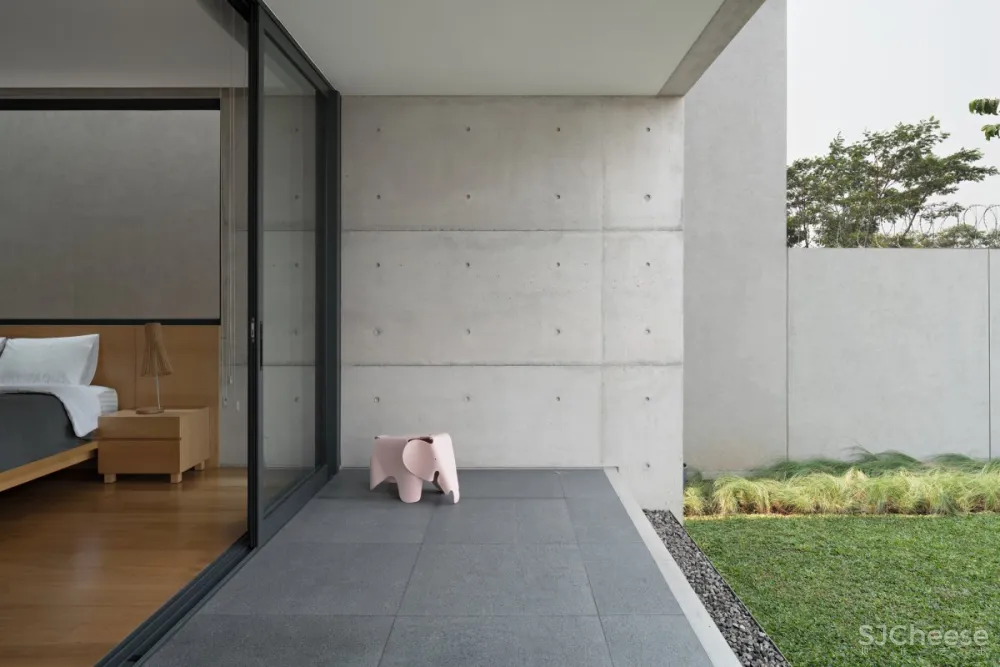 Pranala Associates | Iyashi House , 现代混凝土景观别墅
