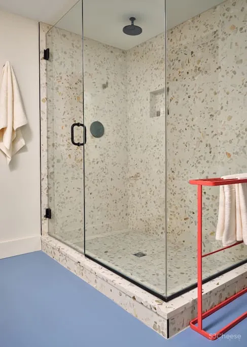 好色，理所当设