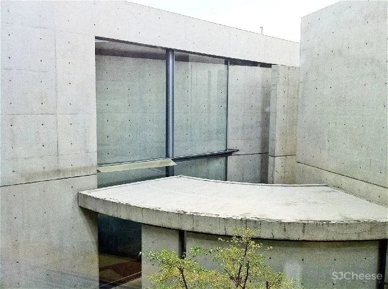 安藤忠雄丨清水混凝土诗人