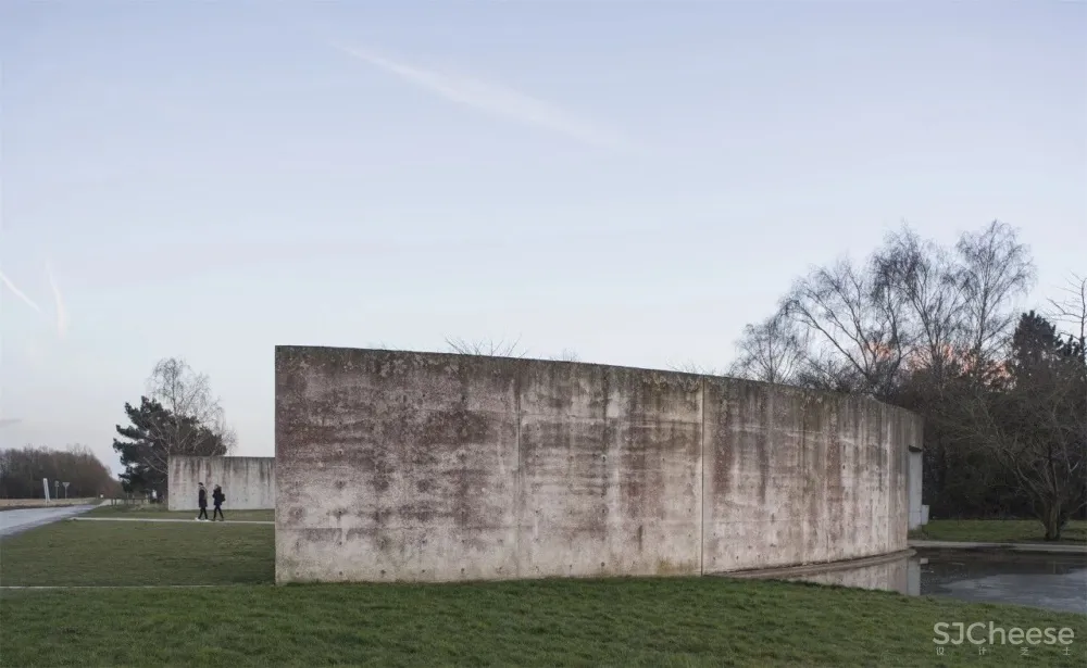 安藤忠雄丨清水混凝土诗人
