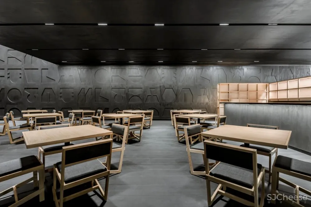 Esrawe Studio|由日式裝甲衍生靈感的精品日料餐廳